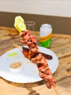 Prato do dia servido no salão do Sal & Amor